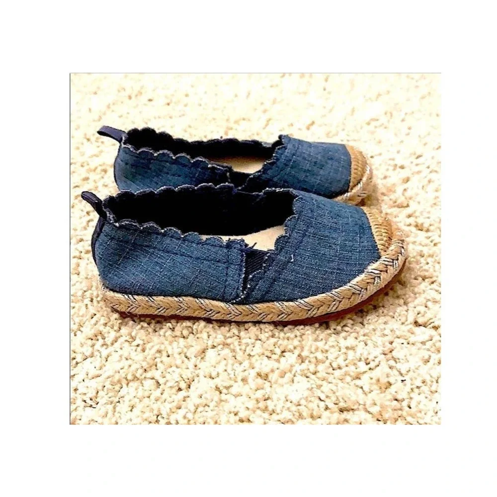 Gap Thea Chambray Slip-On Baby Shoes NWOT Size 5 Scalloped Espadrille